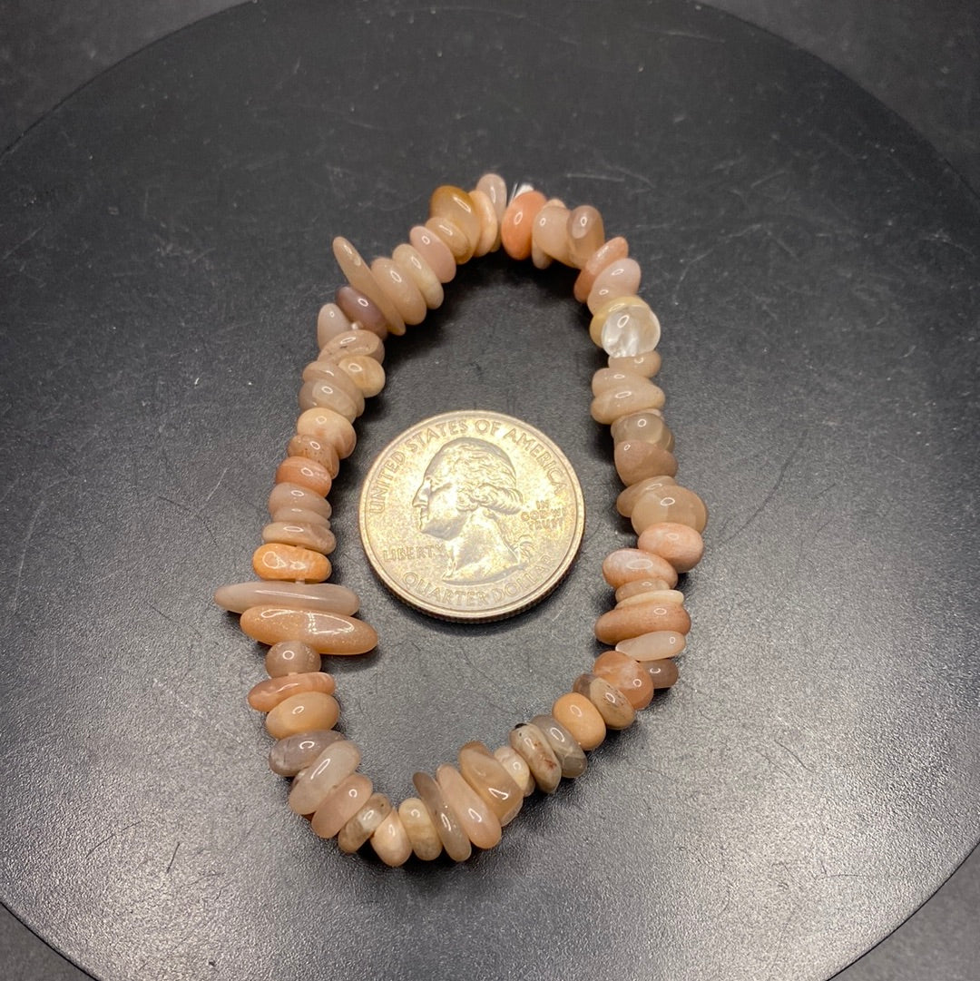 Sunstone gem chip bracelet