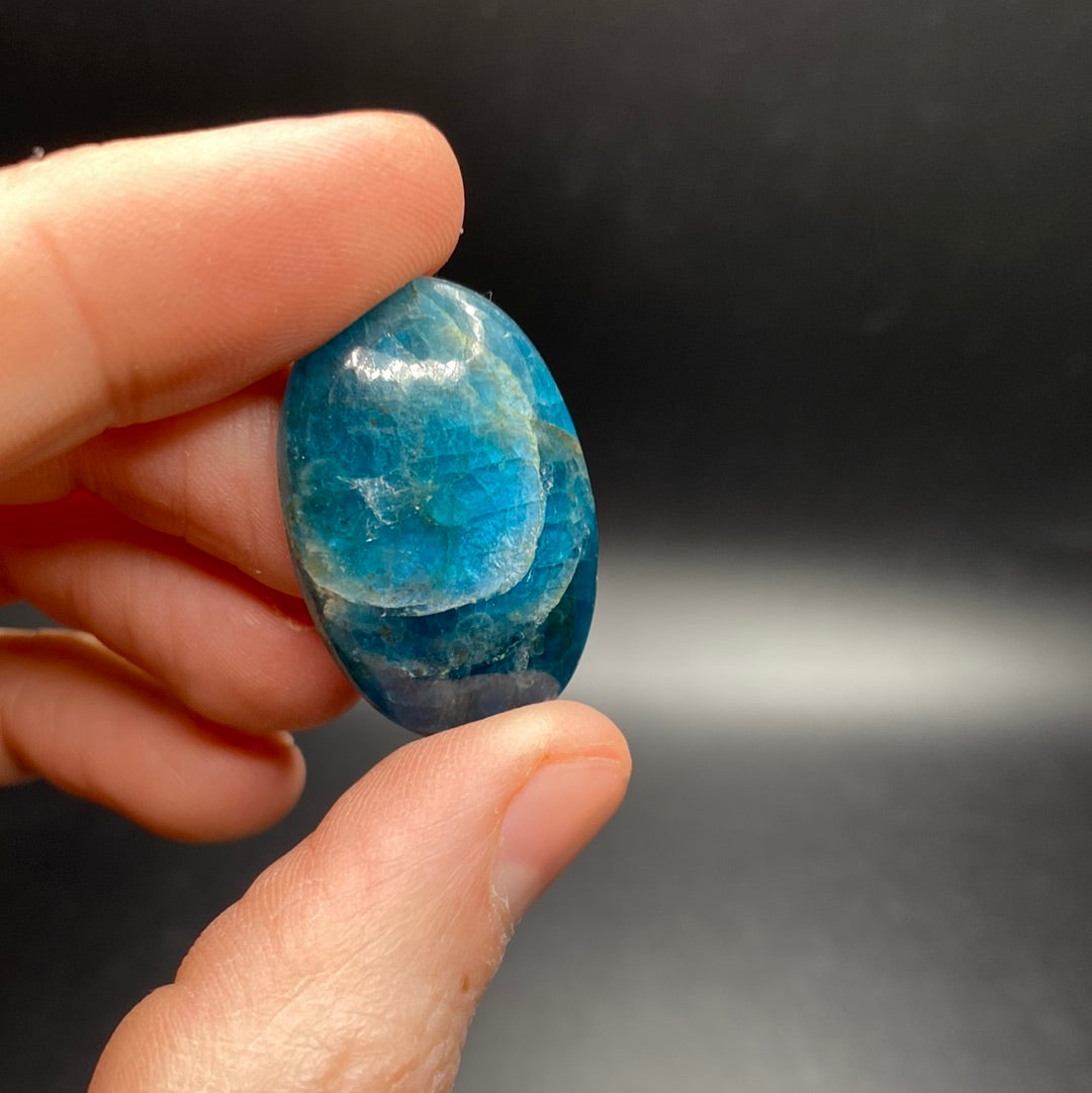 Blue Apatite Cabochon - Medium - 5-10g